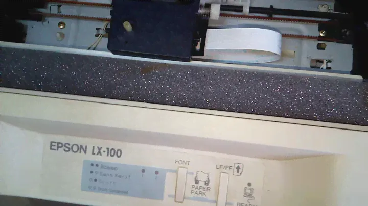 Принтер Epson LX-100.