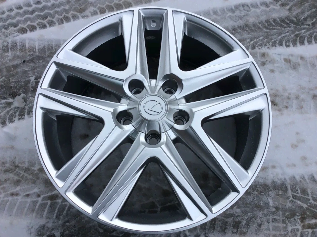 диски r22 для lexus lx 450d-0