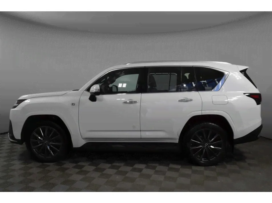 Lexus LX с пробегом-1