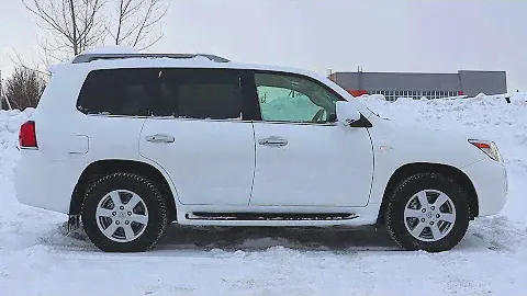 ЛЕКСУС LX570 2009 года выпуска. Запуск, двигатель и подробный тур.