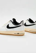 Кеды Nike WMNS AIR FORCE 1 '07 LX