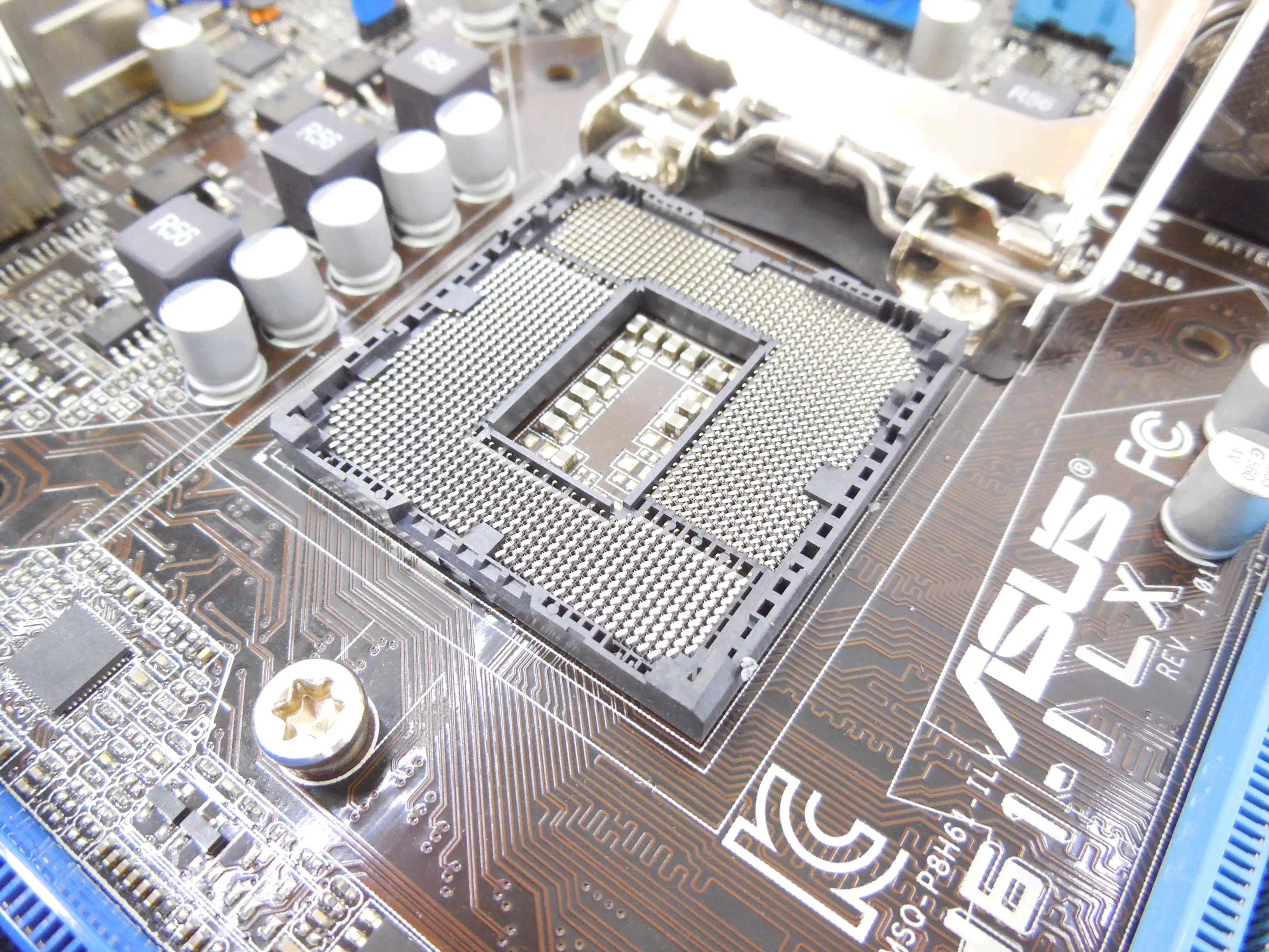 Мат. плата LGA 1155 Asus P8H61-I LX-4