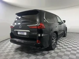 LEXUS LX 570 5.7, 2021