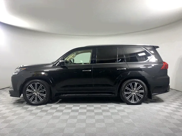 LEXUS LX 570 5.7, 2021-2