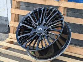 R22 Кованые диски на Lexsus LX 600